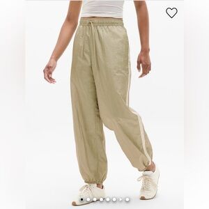 Athleta Daybreak Parachute Pants - size large tall